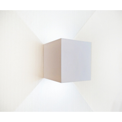 08585,01(3000K) Светильник Куб белый Led 6W